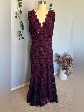 candalite dress burgundy | Dresses | Candalite Fuchsia Lace Coldshoulder Prom gathering outfit Shoe Size:24 EU (8 Toddler US) Black Long Sleeve Maxi Scoop neckline